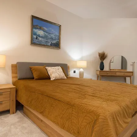 Apartment Pinea *