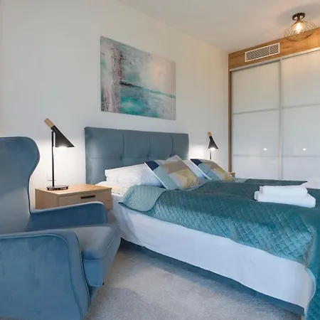 Pinea Lägenhet Pobierowo