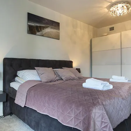 Apartment Pinea *